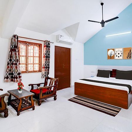 Oyo Flagship Triple Beach Guest House بيناوليم المظهر الخارجي الصورة