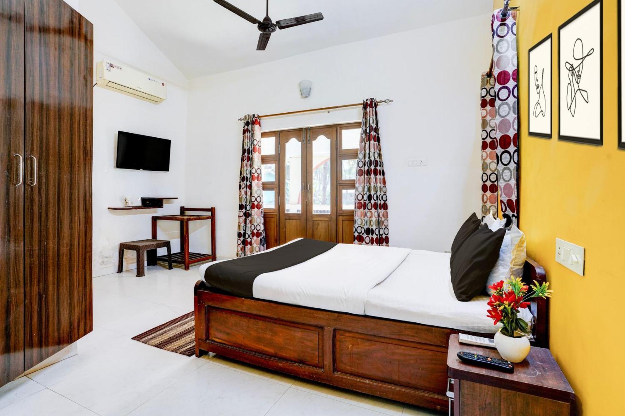 Oyo Flagship Triple Beach Guest House بيناوليم المظهر الخارجي الصورة