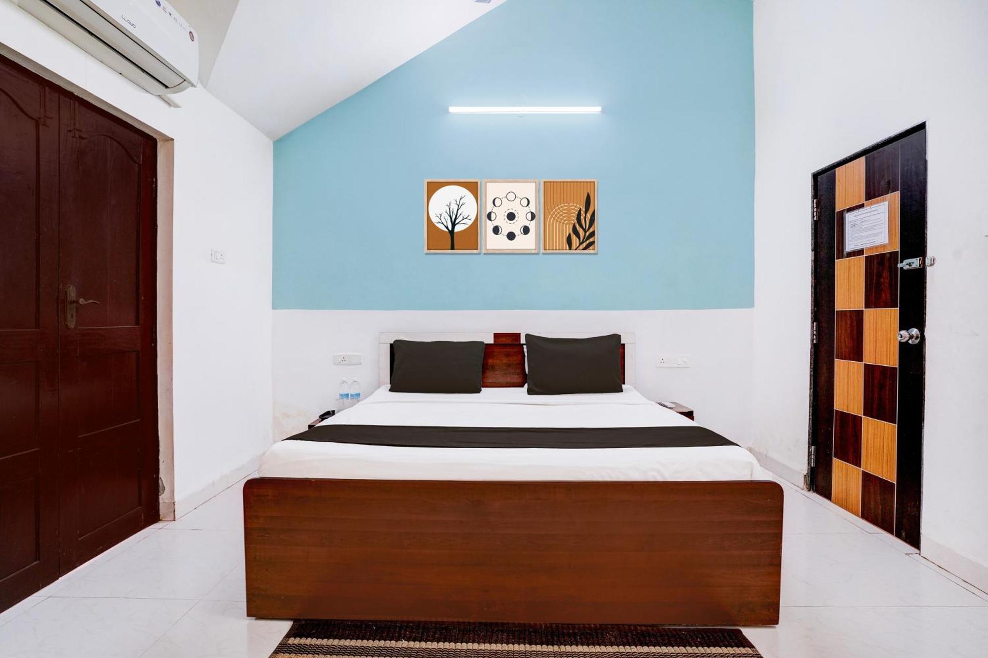 Oyo Flagship Triple Beach Guest House بيناوليم المظهر الخارجي الصورة